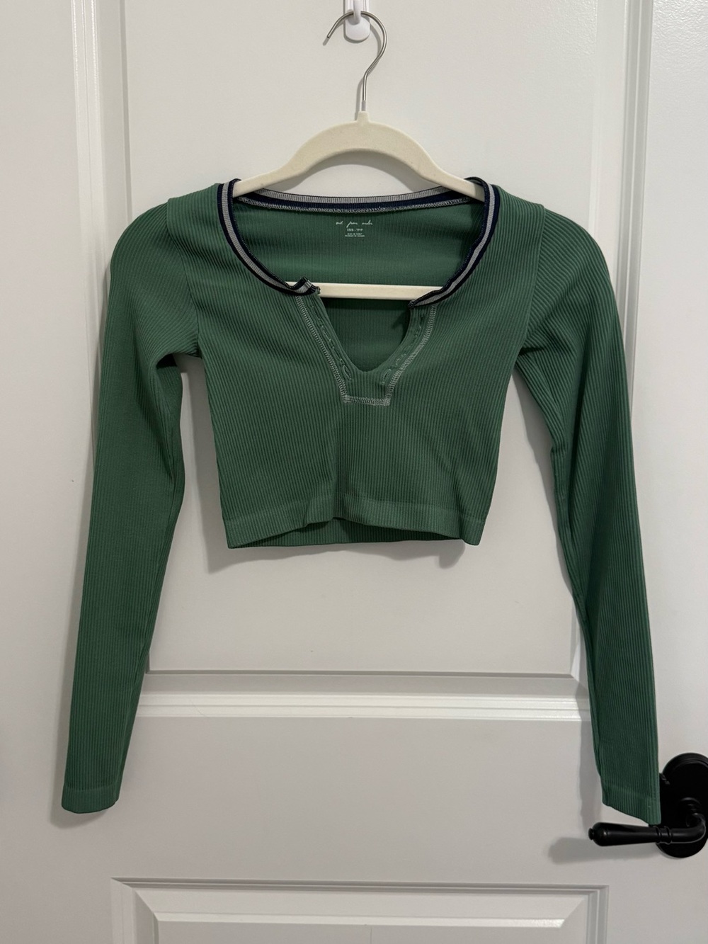 Urban Outfitters Out From Under Green Ribbed V-Notch Long-Sleeve Crop Top